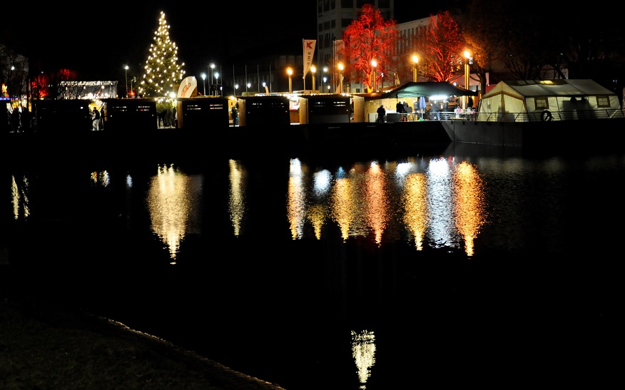 Abendliche Impression vom Weihnachtsmarkt.